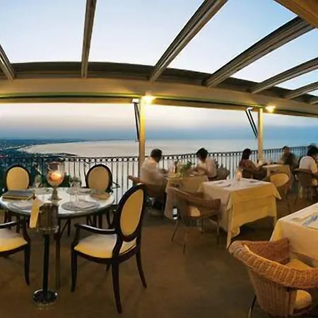 Posillipo Hotel 4*