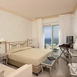 Posillipo فندق 4*