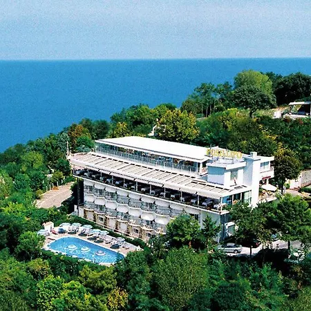 Hotel Posillipo 4*