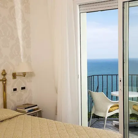 Posillipo 4* Gabicce Mare